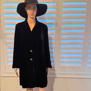 Elegant Black Velvet Coat with Hat